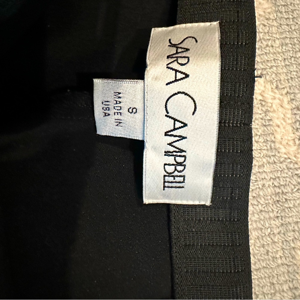 Sarah Campbell Slim Back Pants in Size Small